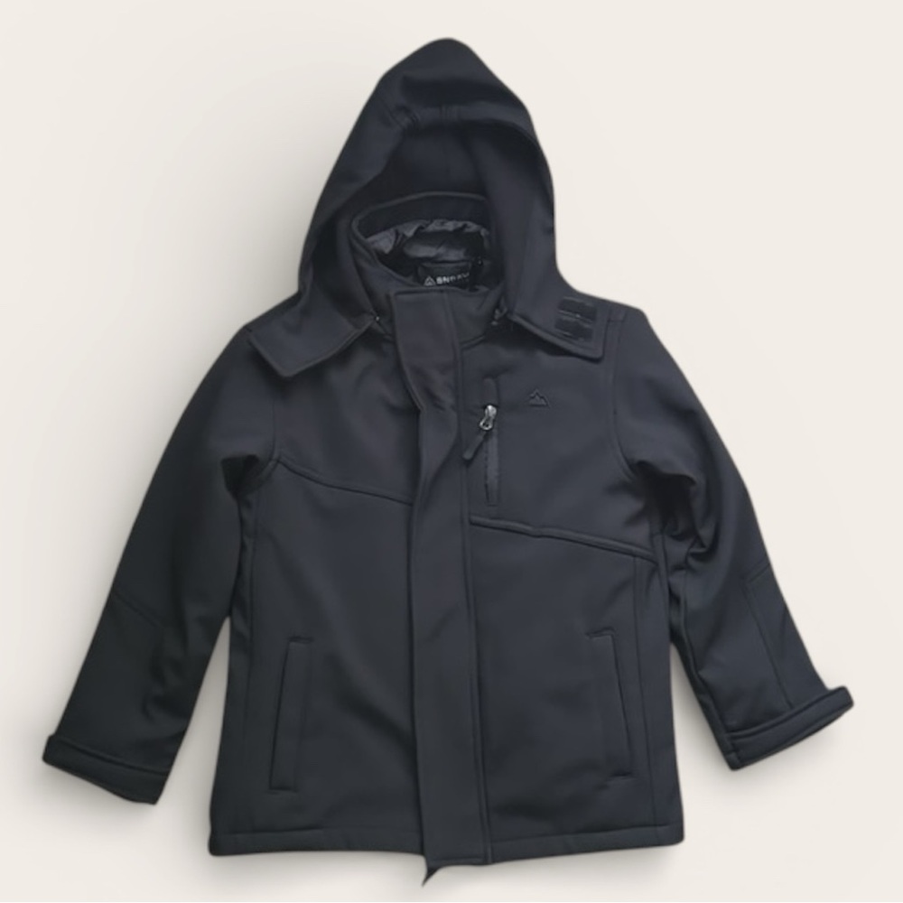 SNOZU PERFORMANCE BLACK WINTER COAT WITH REMOVABLE LINER. Size 4